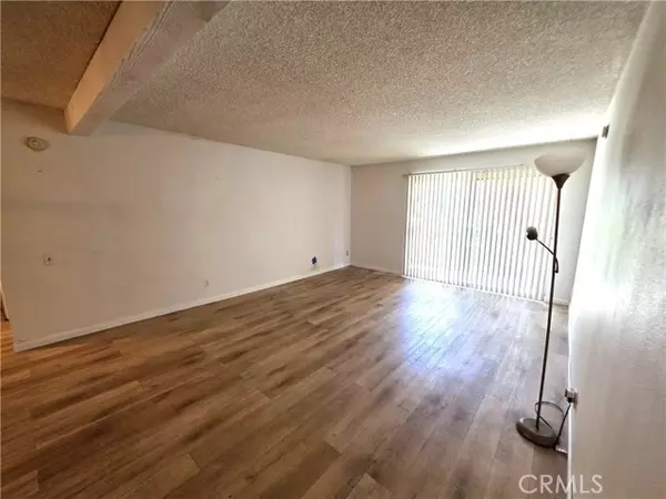 Encino, CA 91316,5460 White Oak AVE C109