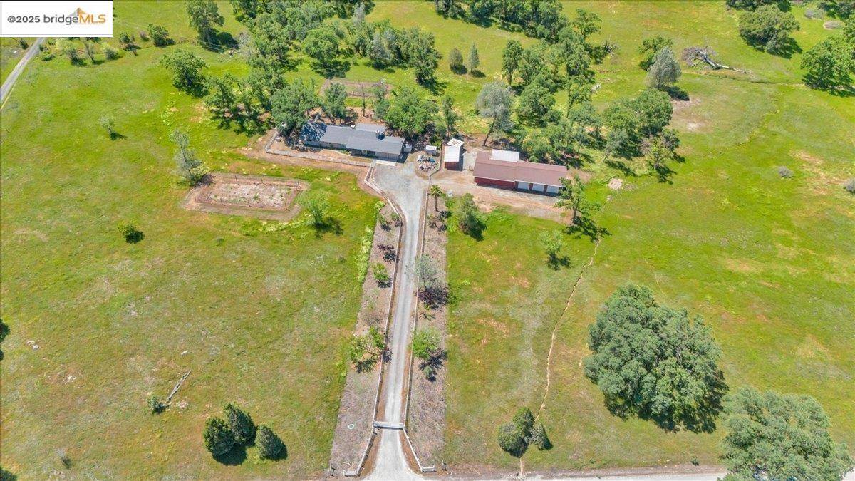 180 Stallion WAY, Angels Camp, CA 95222
