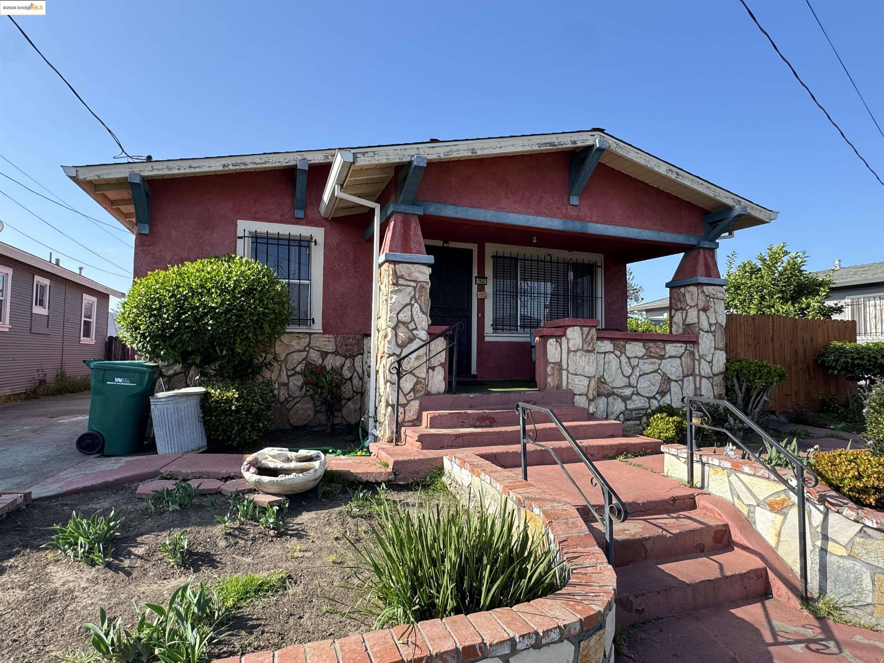 1953 102nd Ave, Oakland, CA 94603-3313