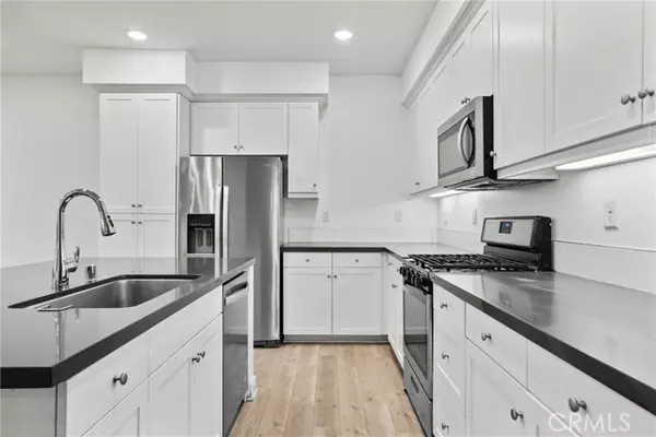 Sylmar, CA 91342,12814 Watt LN B