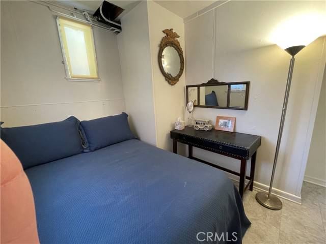 Newport Beach, CA 92661,209 E Bay AVE D