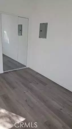 West Hills, CA 91307,6652 1/2 Vickiview DR