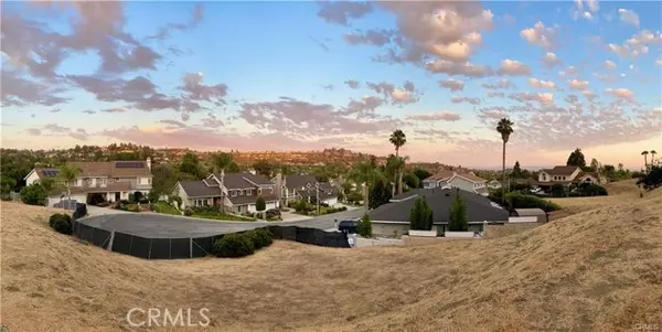 Santa Ana, CA 92705,13131 Lemon Leaf LN