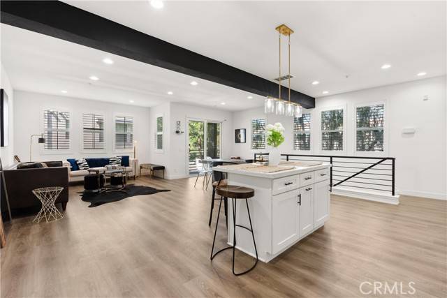 640 E Jeanette LN, Santa Ana, CA 92705