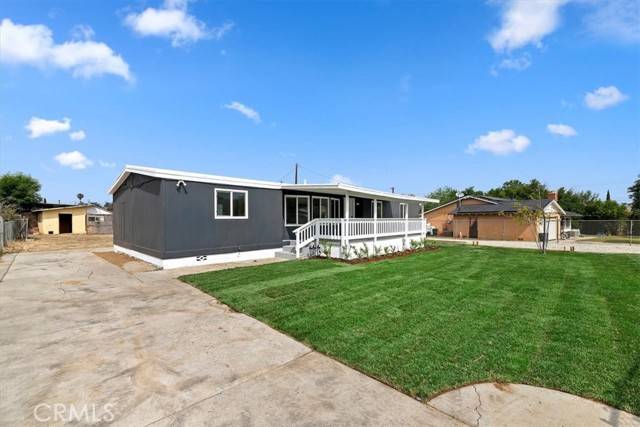 Jurupa Valley, CA 92509,5145 Poinsetta PL