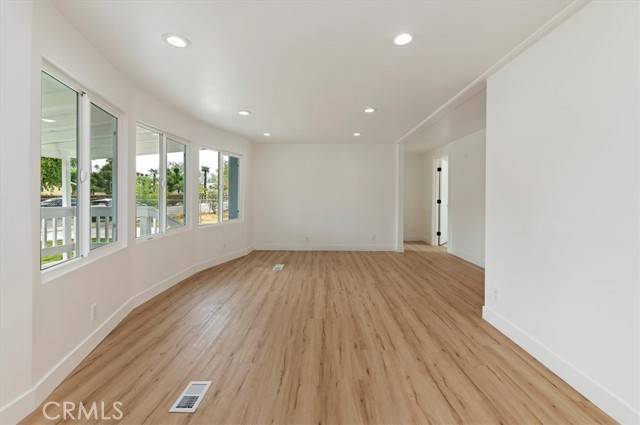 Jurupa Valley, CA 92509,5145 Poinsetta PL