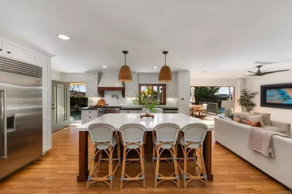 Carlsbad, CA 92008,2785 Crest DR