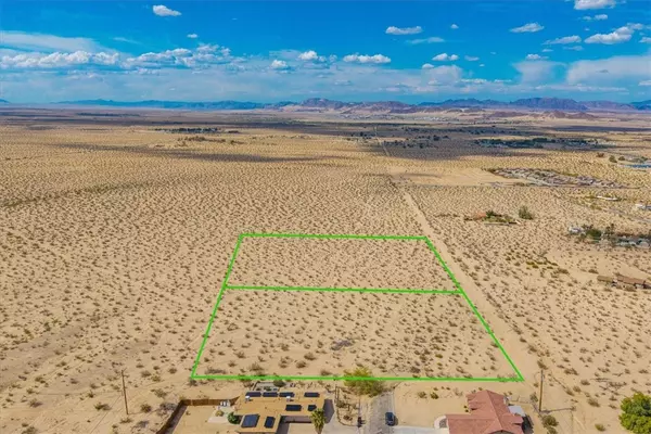 Twentynine Palms, CA 92277,1234 Skyview LN