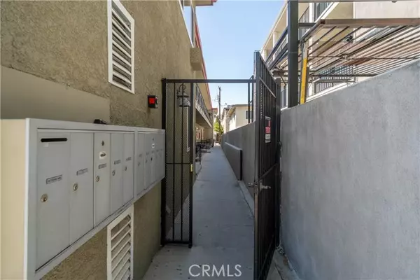 Glendale, CA 91205,135 S Belmont ST