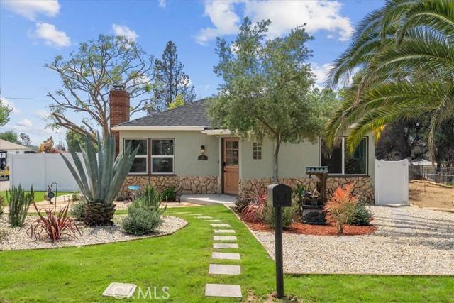 288 W Mariposa ST, Altadena, CA 91001