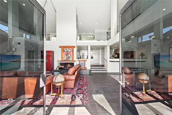 Laguna Beach, CA 92651,622 Mystic WAY