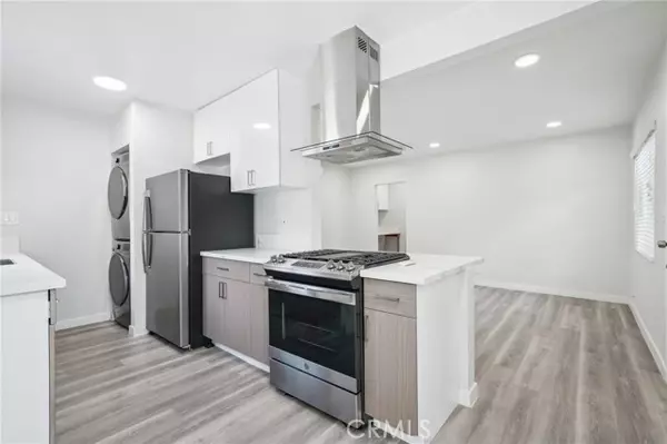 Los Angeles, CA 90066,12111 Washington PL