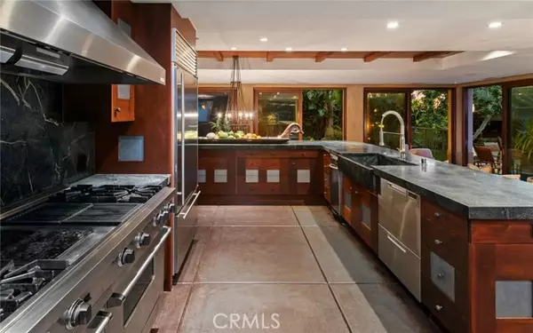 Laguna Beach, CA 92651,125 Irvine Cove CT