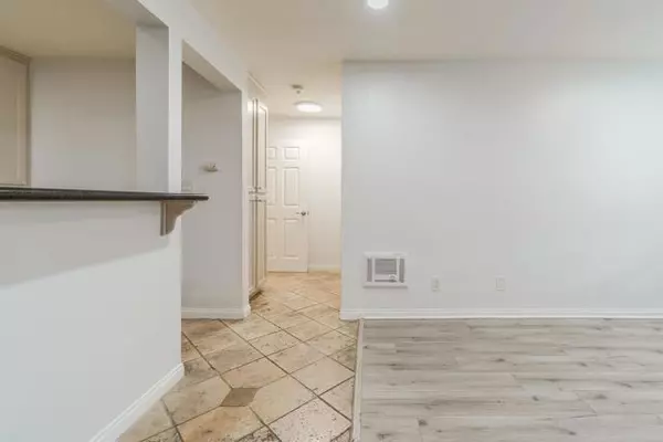 Spring Valley, CA 91977,9860 Dale AVE D10