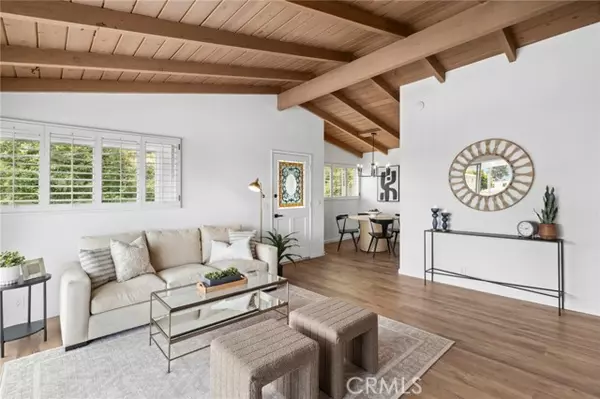 Laguna Beach, CA 92651,135 High DR