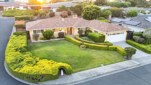25631 Paul Ct, Hayward, CA 94541