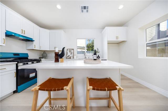 Pomona, CA 91768,753 Lewis ST