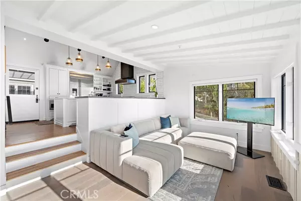 Laguna Beach, CA 92651,154 Pearl ST