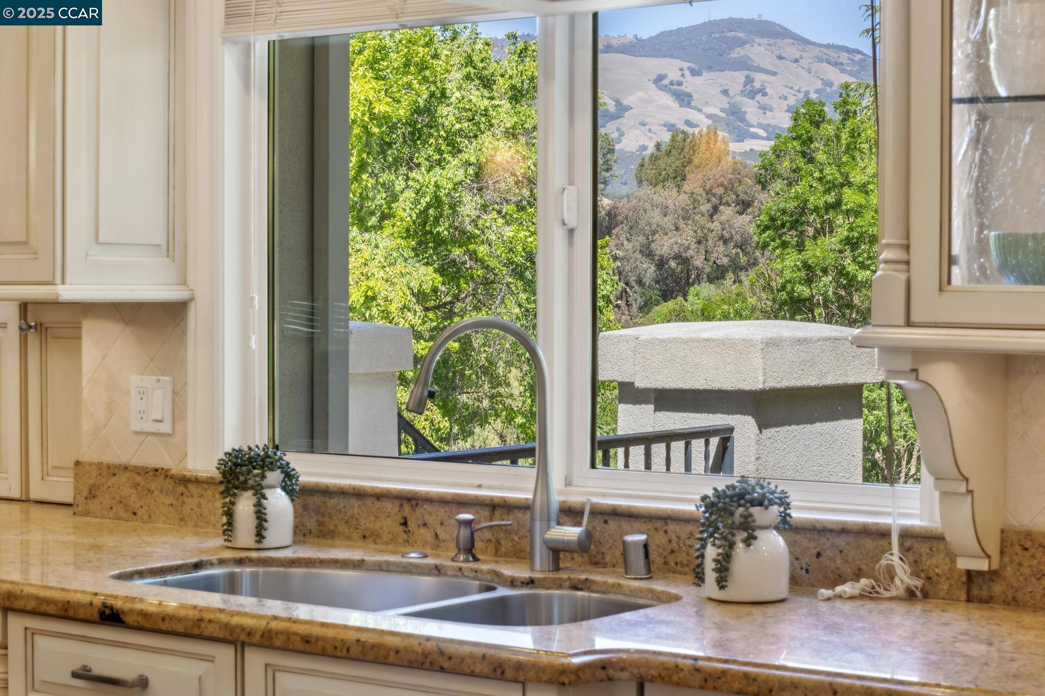 135 Dean Rd, Alamo, CA 94507