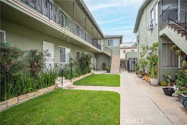 Long Beach, CA 90802,1418 E 3rd