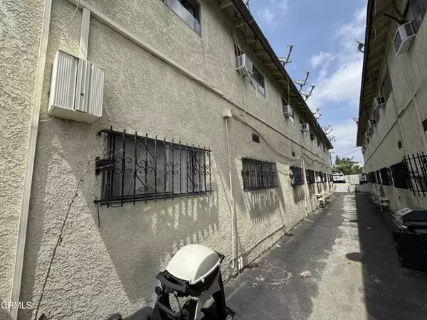 Pacoima, CA 91331,10714 Sutter AVE