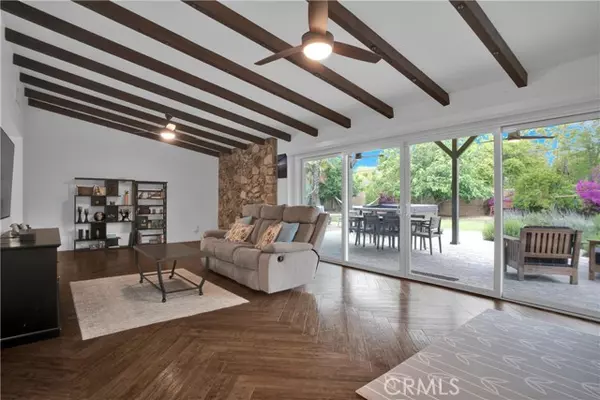 Woodland Hills, CA 91367,22431 Miranda ST