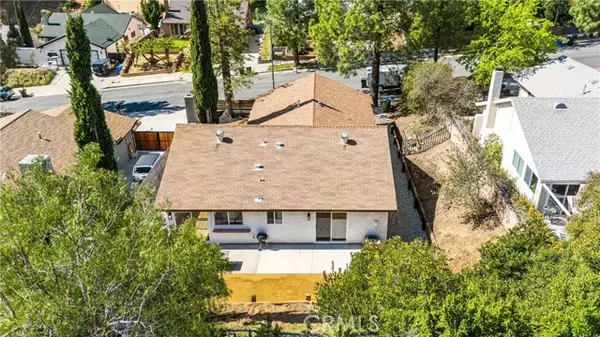 Sylmar, CA 91342,14016 Candlewood DR