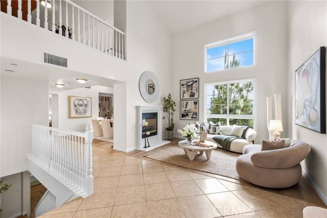 Playa Vista, CA 90094,13031 Villosa PL 437