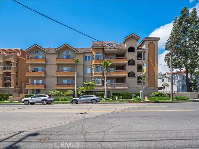 Sherman Oaks, CA 91423,4301 Fulton AVE 303