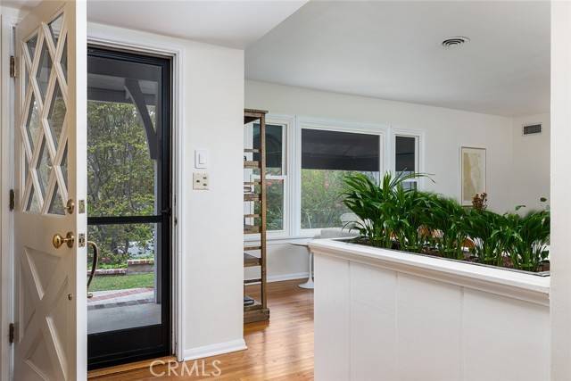 La Canada Flintridge, CA 91011,435 Paulette PL