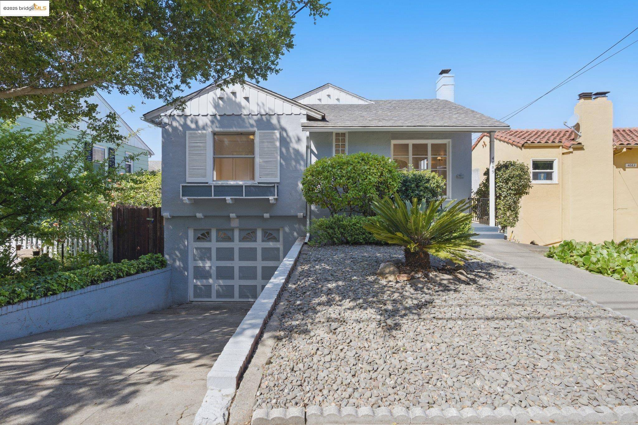 4689 Reinhardt Dr, Oakland, CA 94619
