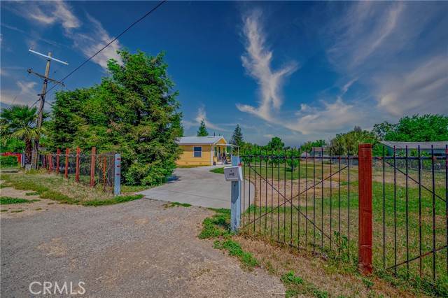 1735 Santa Fe AVE, Merced, CA 95340