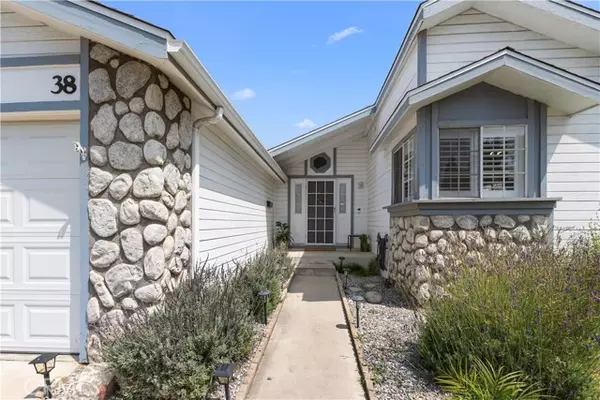 Redlands, CA 92374,140 W Pioneer AVE 38