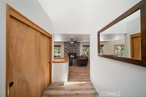 Lake Arrowhead, CA 92352,574 Mill CT