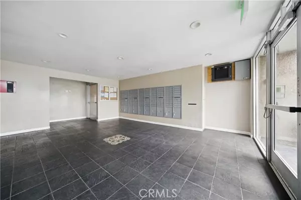 Canoga Park, CA 91304,7826 Topanga Canyon BLD 218