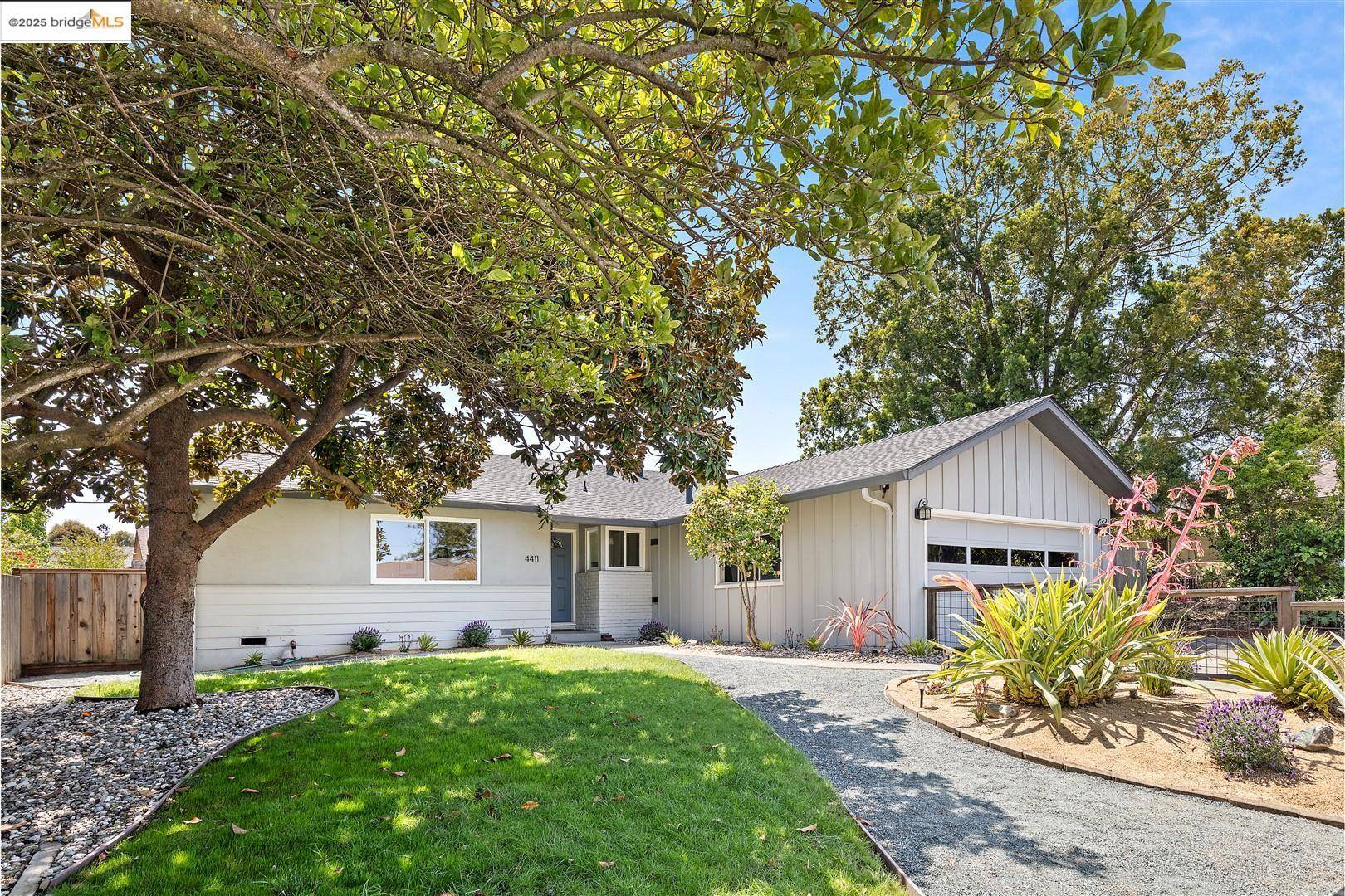 4411 Meadowbrook Dr, Richmond, CA 94803