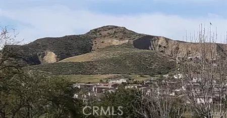40 Hanna, Simi Valley, CA 93063