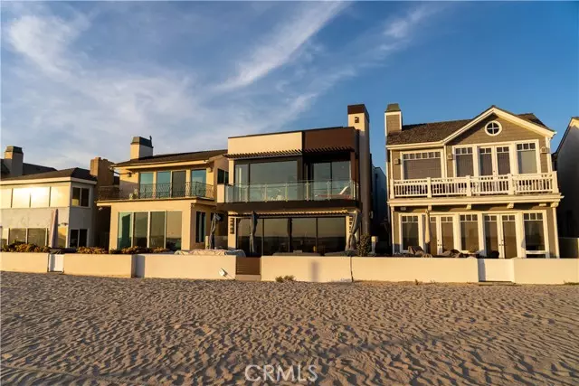 7104 W Oceanfront, Newport Beach, CA 92663