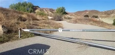 Simi Valley, CA 93063,26 Chivo