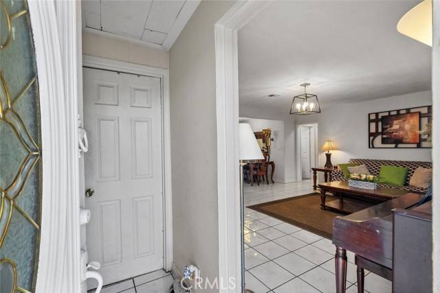 Winnetka, CA 91306,19903 Vanowen ST