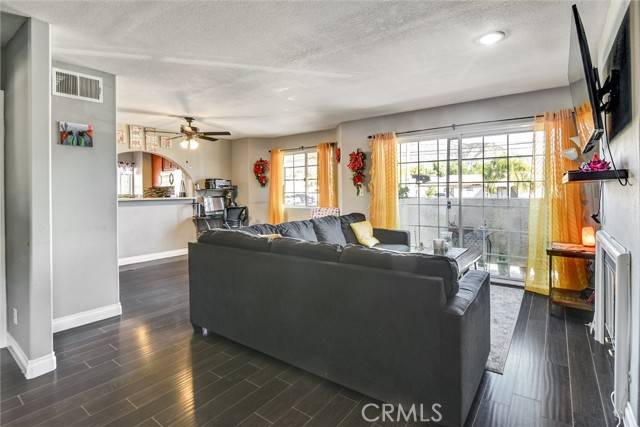 Sylmar, CA 91342,13580 Foothill BLD 1