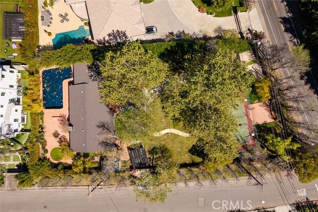 5050 Casa DR,  Tarzana,  CA 91356
