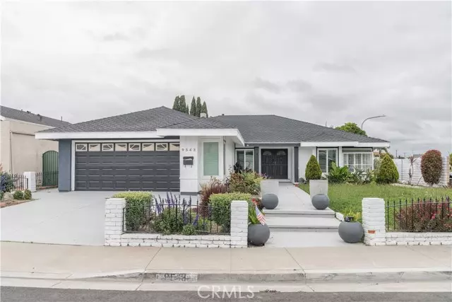 9543 Andover CIR, Fountain Valley, CA 92708