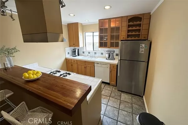 Los Angeles, CA 90066,12747 Pacific AVE 4