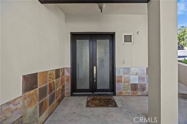 Los Angeles, CA 90046,2377 Mount Olympus DR