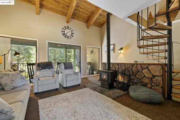 Pinecrest, CA 95364,33757 Upper Leland Rd B
