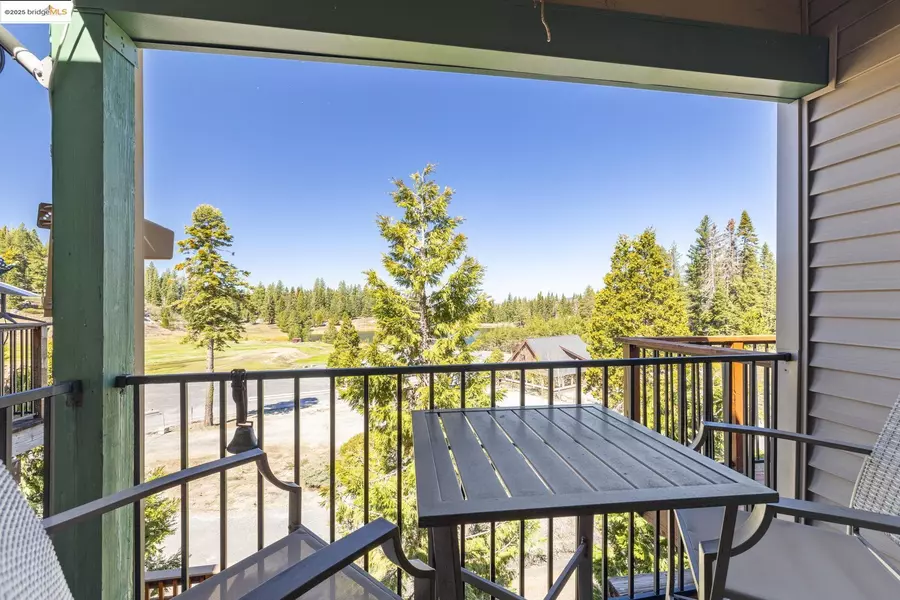 33757 Upper Leland Rd B, Pinecrest, CA 95364