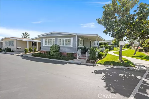 Yorba Linda, CA 92886,3731 Lake Side DR