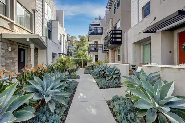 Oceanside, CA 92054,1570 Vista Del Mar WAY 4
