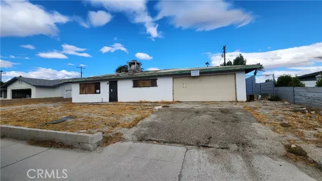 426 W Avenida Cerca, Palm Springs, CA 92262